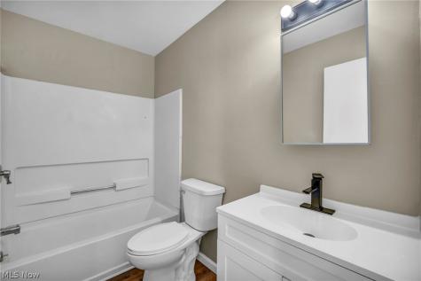 739 E 92nd Street Cleveland OH 44108