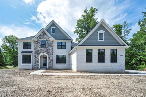 21075 Cedar Creek Drive Strongsville OH 44149