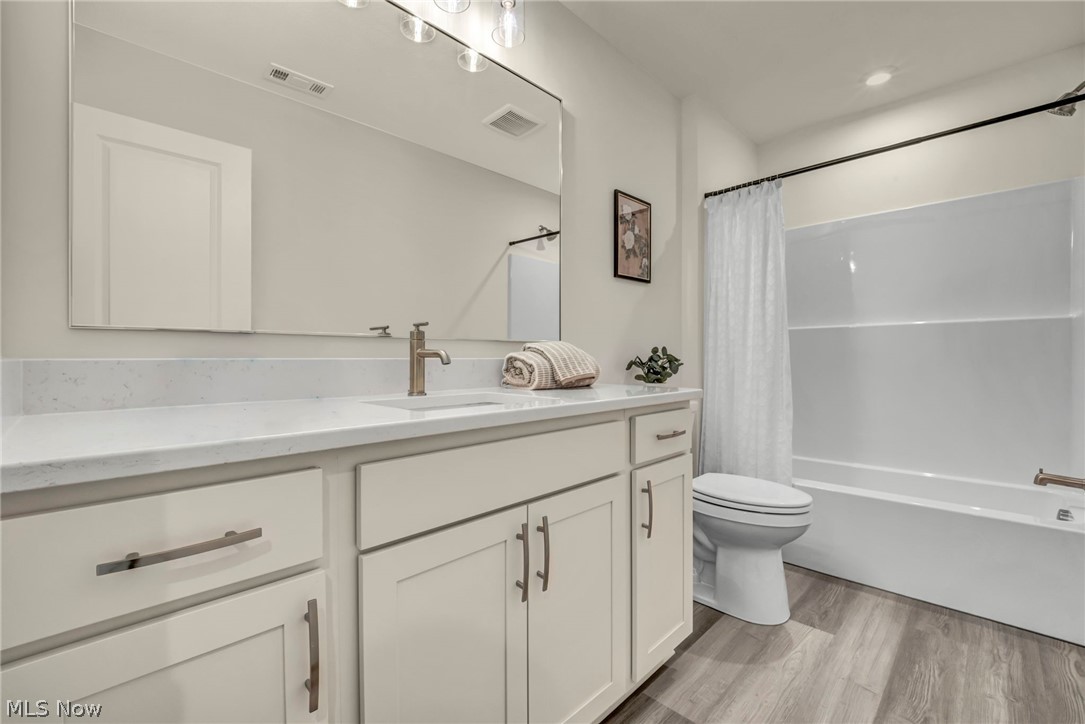 21075 Cedar Creek Drive Strongsville OH 44149