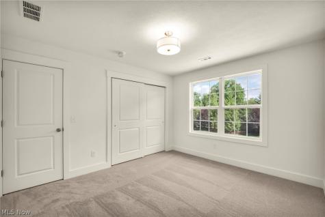 21075 Cedar Creek Drive Strongsville OH 44149
