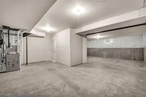 21075 Cedar Creek Drive Strongsville OH 44149