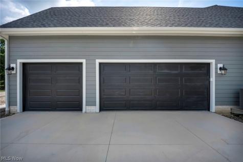 21075 Cedar Creek Drive Strongsville OH 44149