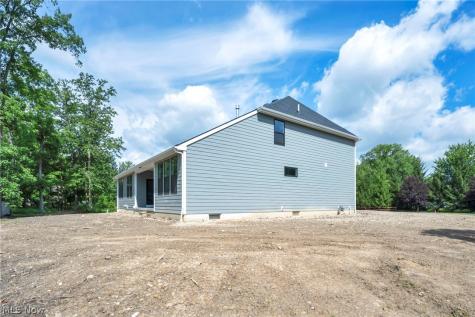 21075 Cedar Creek Drive Strongsville OH 44149