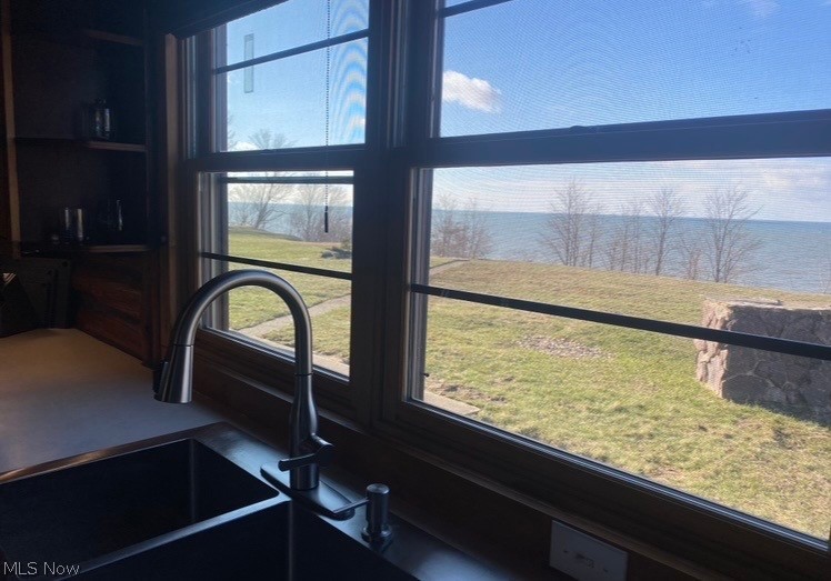 1104 Lake Road Conneaut OH 44030