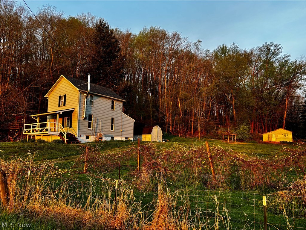 8087 Magnet Road NE Minerva OH 44657