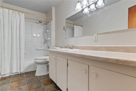2956 Stockton Street Akron OH 44314