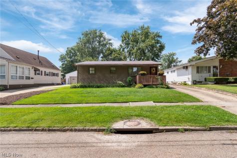 2956 Stockton Street Akron OH 44314