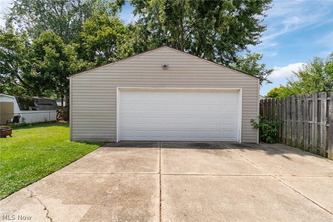 2956 Stockton Street Akron OH 44314