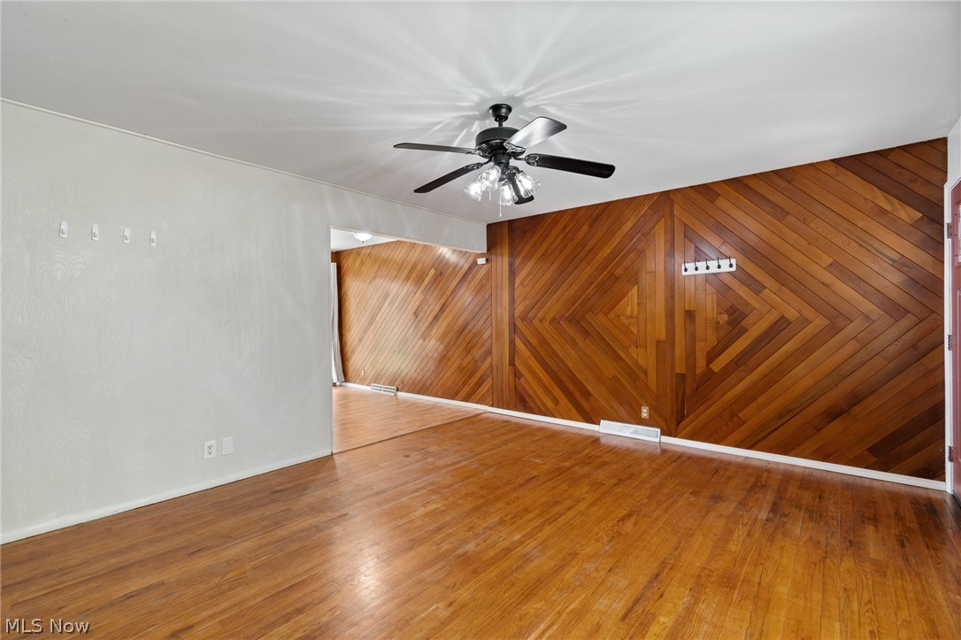 2956 Stockton Street Akron OH 44314
