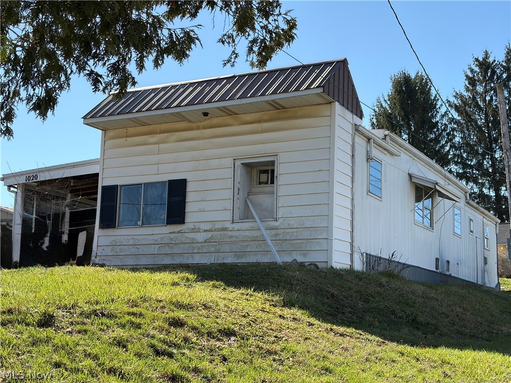 1020 Race Street Zanesville OH 43701