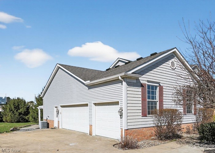 6740 Bridgestone Circle NE Canton OH 44721
