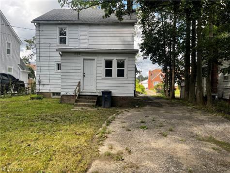 681 Moreley Avenue Akron OH 44320