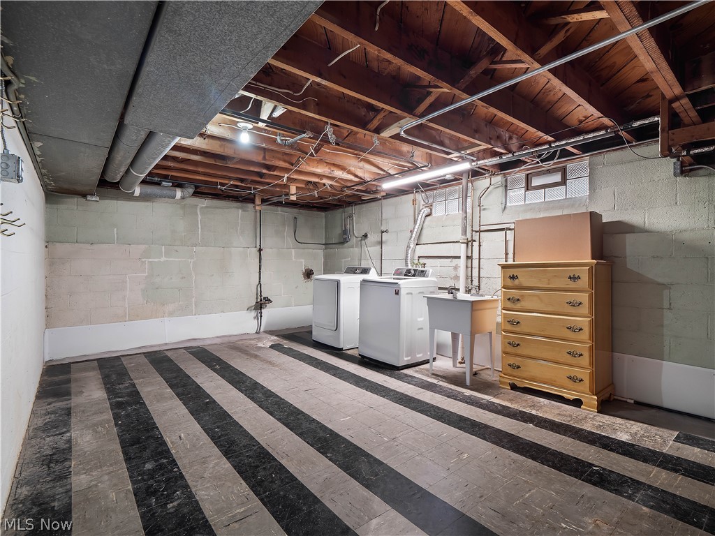 4711 Longwood Avenue Parma OH 44134