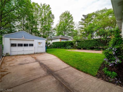 4711 Longwood Avenue Parma OH 44134