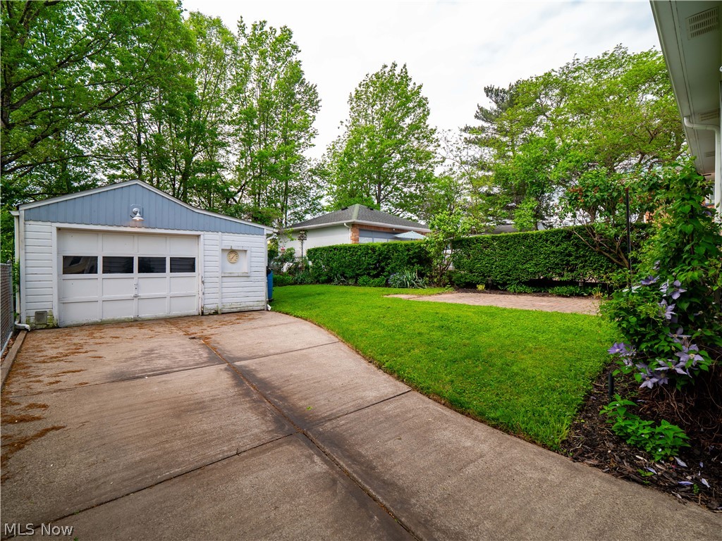 4711 Longwood Avenue Parma OH 44134