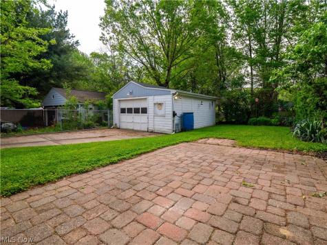 4711 Longwood Avenue Parma OH 44134