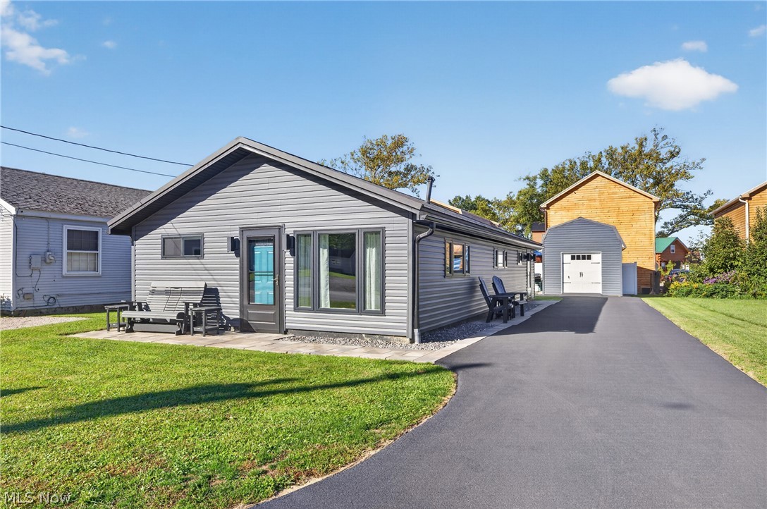 2423 Linwood Drive Ashtabula OH 44004