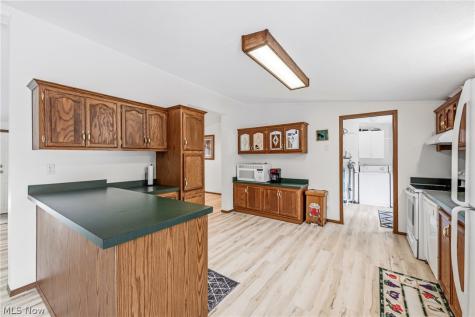 429 Hickory Grove Road Deerfield OH 44411