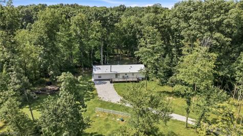 429 Hickory Grove Road Deerfield OH 44411