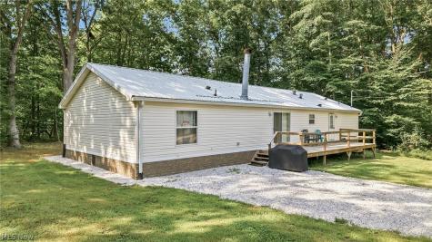 429 Hickory Grove Road Deerfield OH 44411