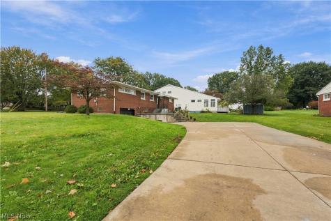 1423 Forrest Drive Barberton OH 44203
