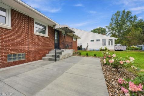 1423 Forrest Drive Barberton OH 44203
