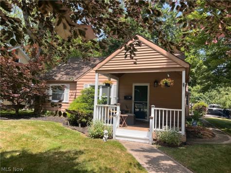24104 Smith Avenue Westlake OH 44145