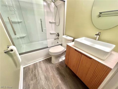 24104 Smith Avenue Westlake OH 44145