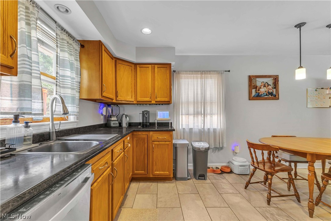 288 Fremont Avenue Akron OH 44312