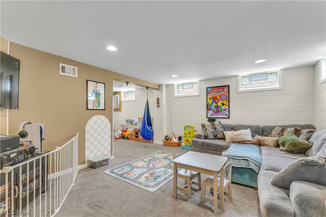 288 Fremont Avenue Akron OH 44312