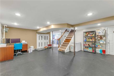 288 Fremont Avenue Akron OH 44312
