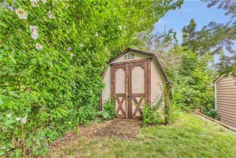 288 Fremont Avenue Akron OH 44312