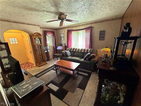 1502 Slusser Road Akron OH 44305