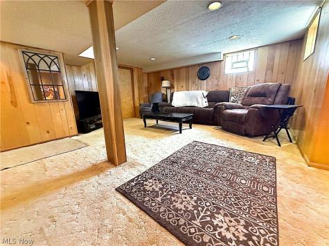 1502 Slusser Road Akron OH 44305