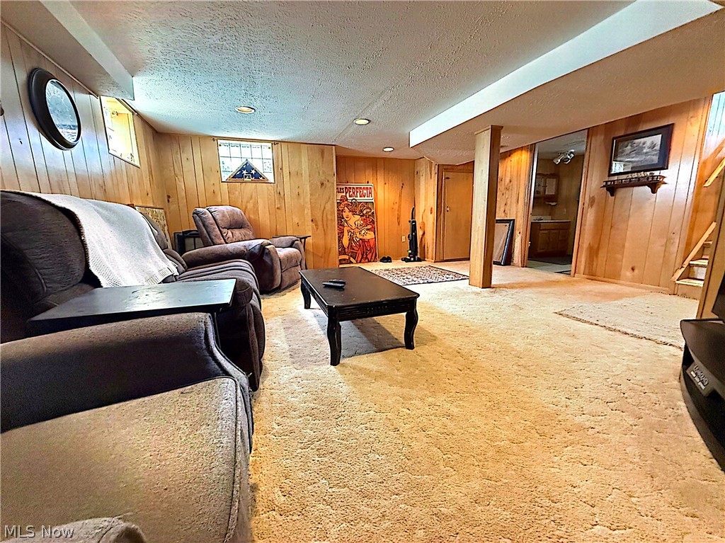 1502 Slusser Road Akron OH 44305