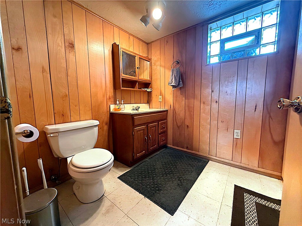 1502 Slusser Road Akron OH 44305