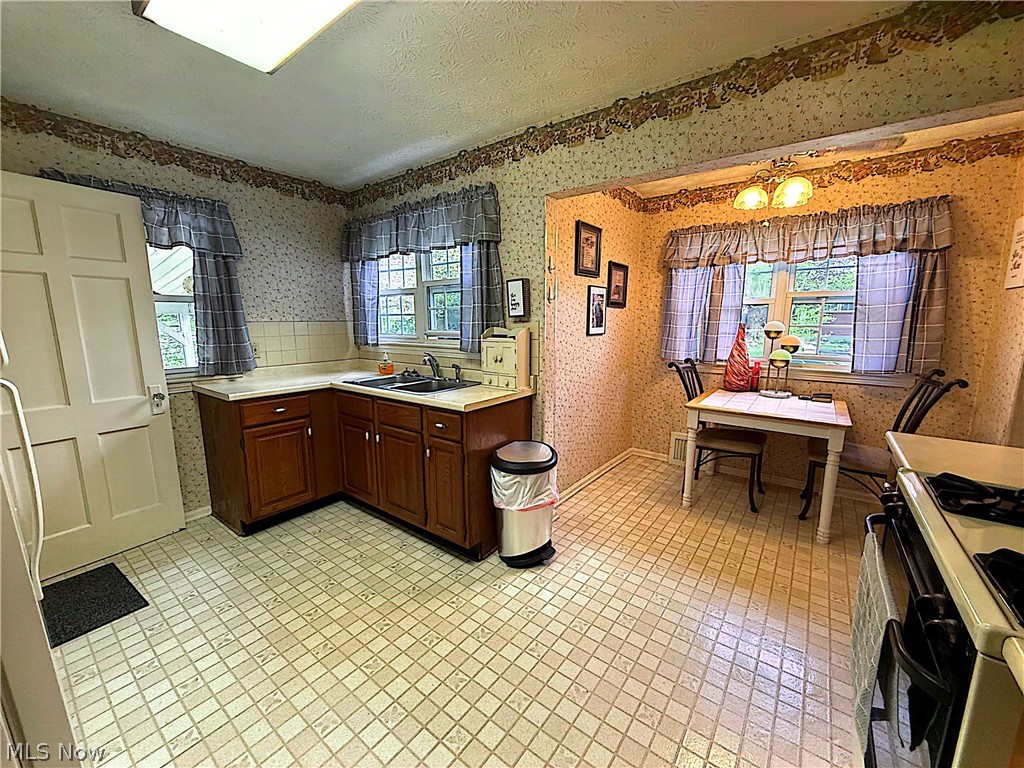 1502 Slusser Road Akron OH 44305