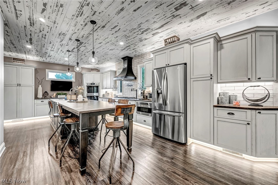9871 Highland Drive Brecksville OH 44141