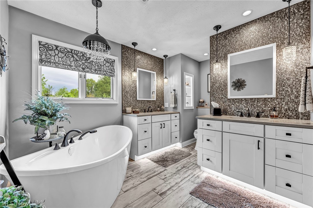 9871 Highland Drive Brecksville OH 44141