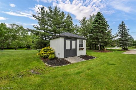 9871 Highland Drive Brecksville OH 44141