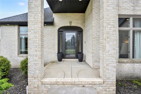 9871 Highland Drive Brecksville OH 44141