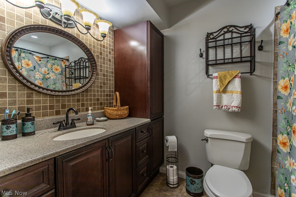 8523 Sleepy Hollow Drive NE Warren OH 44484