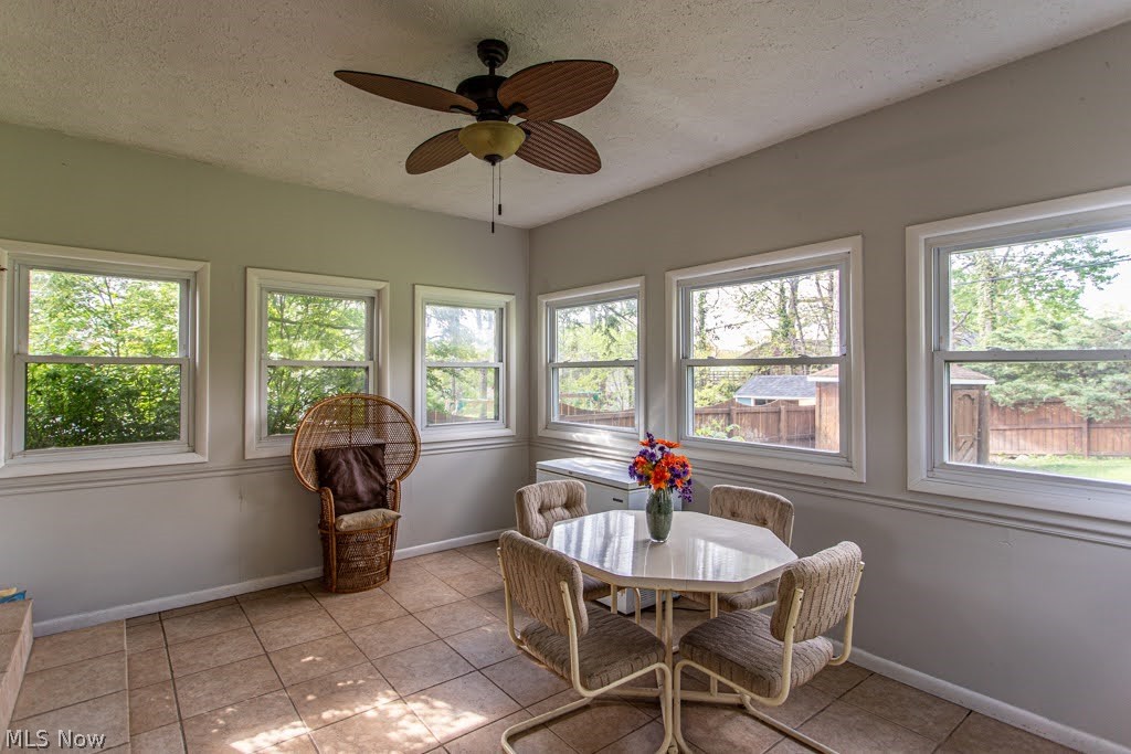 8523 Sleepy Hollow Drive NE Warren OH 44484