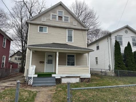 483 Douglas Street Akron OH 44307