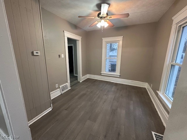 483 Douglas Street Akron OH 44307