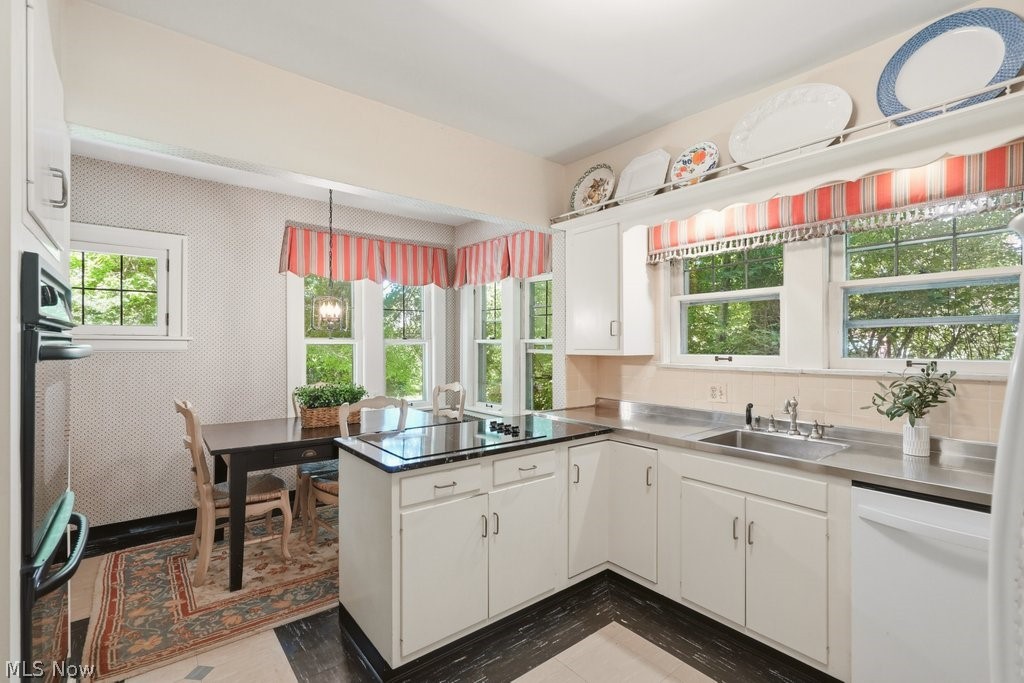 2850 Broxton Road Shaker Heights OH 44120