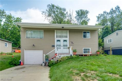 1637 Vicgross Avenue Akron OH 44310