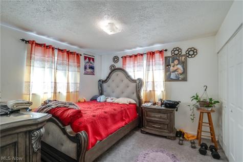 1637 Vicgross Avenue Akron OH 44310