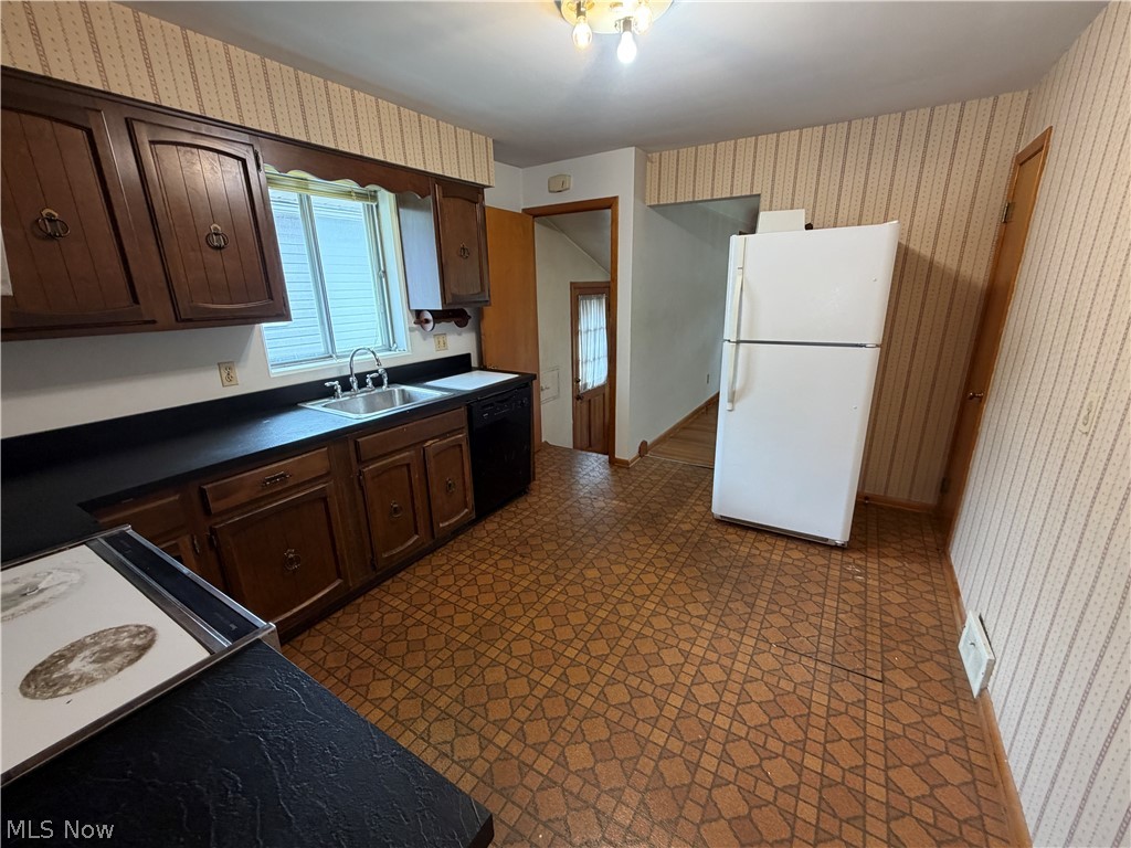 77 William Street Bedford OH 44146