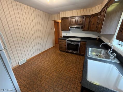 77 William Street Bedford OH 44146